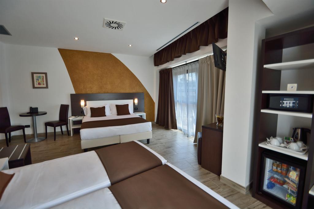 Hotel Luxor Florence Buitenkant foto