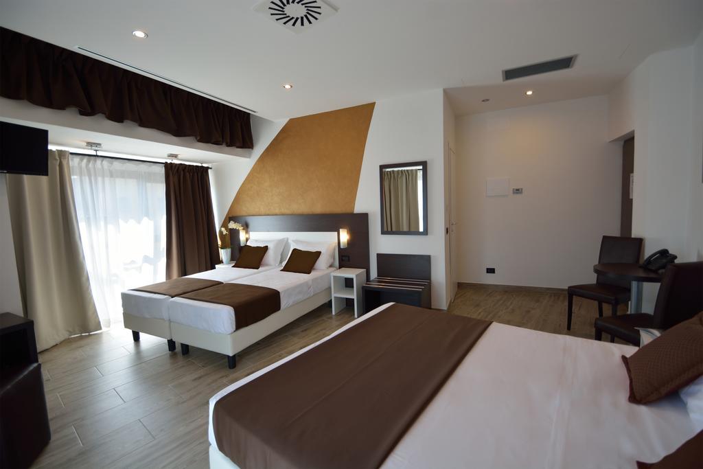 Hotel Luxor Florence Buitenkant foto